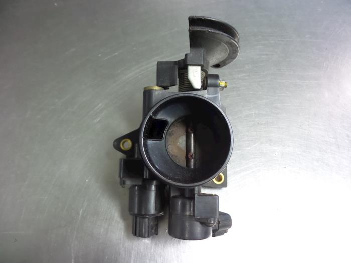 Usagé Boîtier accélérateur Toyota Aygo (B10) 1.0 12V VVT-i Prix € 25,00 Règlement à la marge proposé par Autobedrijf Broekhuis B.V.