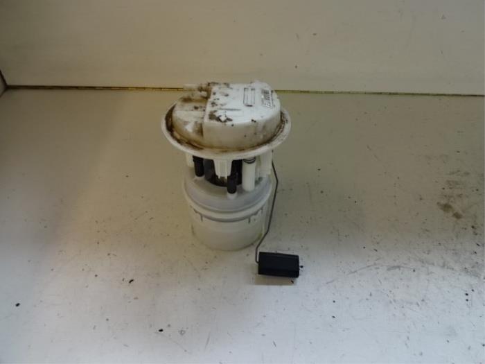 Usagé Pompe d'injection Citroen C8 (EA/EB) 2.0 HPi 16V Prix € 25,00 Règlement à la marge proposé par Autobedrijf Broekhuis B.V.