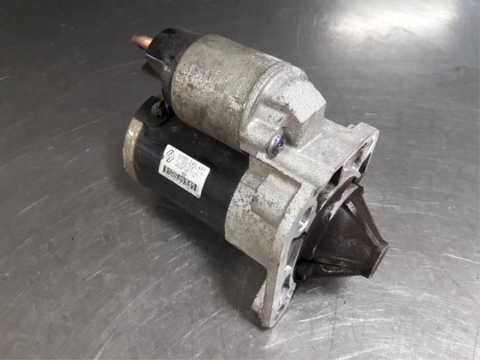Used Starter Dacia Logan (LS) 1.4 Price € 20,00 Margin scheme offered by Autobedrijf Broekhuis B.V.