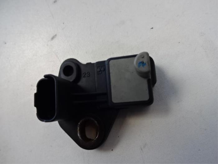 Begagnade Vevaxelsensor Peugeot Bipper (AA) 1.4 HDi Pris € 12,10 Inklusive moms erbjuds av Autobedrijf Broekhuis B.V.