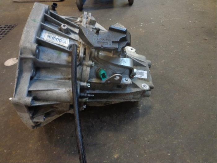 Gearbox from a Renault Megane III Grandtour (KZ) 1.5 dCi 110 2012