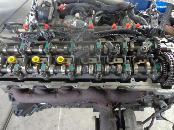 Cache moteur MERCEDES CLASSE E 211 PHASE 1 320 3.2 CDI - 24V L6  TURB/R:73697863