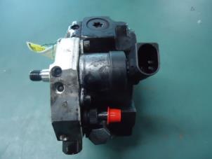Used Mechanical fuel pump BMW 3 serie (E46/4) Price € 75,00 Margin scheme offered by Autobedrijf Broekhuis B.V.