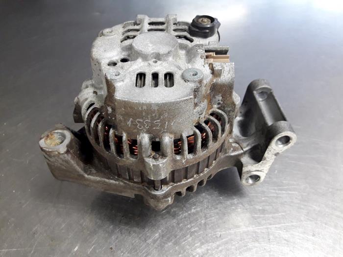 Gebrauchte Dynamo Mazda 2 (NB/NC/ND/NE) 1.25 16V Preis € 30,00 Margenregelung angeboten von Autobedrijf Broekhuis B.V.