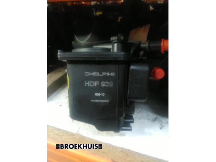 Begagnade Bränslefilterhus Peugeot 307 SW (3H) 1.6 HDi 16V Pris € 20,00 Marginaltabell erbjuds av Autobedrijf Broekhuis B.V.
