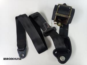Used Rear seatbelt, right Peugeot 307 SW (3H) 1.6 HDi 16V Price € 15,00 Margin scheme offered by Autobedrijf Broekhuis B.V.
