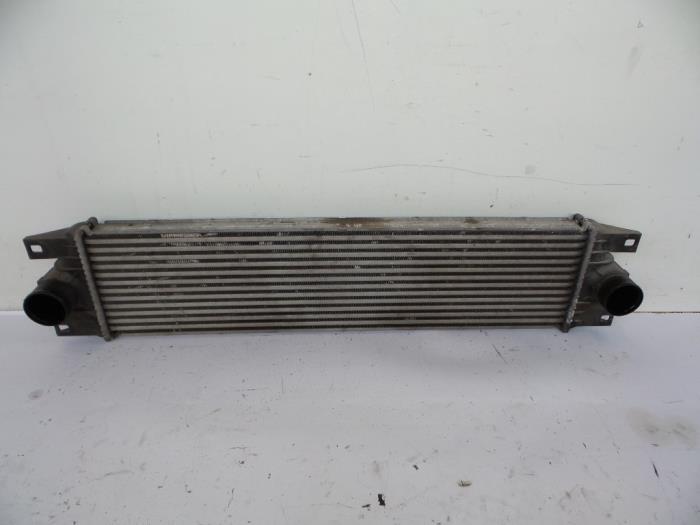 Usados Intercooler Renault Master II (FD/HD) 2.5 dCi 16V Precio € 48,40 IVA incluido ofrecido por Autobedrijf Broekhuis B.V.