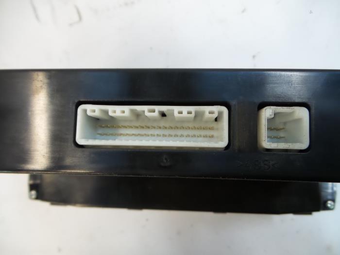 Heater control panel Toyota Avensis Wagon 2.2 D-4D 16V D-CAT - 5590205050H