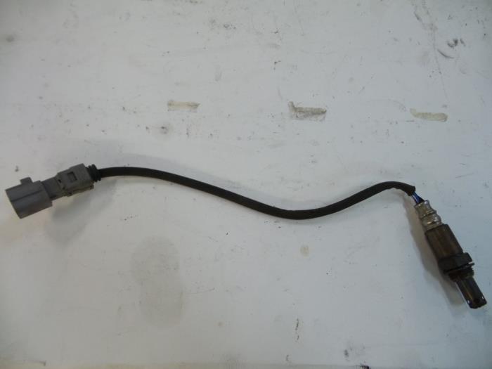 Usagé Sonde lambda Toyota Avensis Wagon (T25/B1E) 2.2 D-4D 16V D-CAT Prix € 15,00 Règlement à la marge proposé par Autobedrijf Broekhuis B.V.