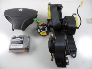 Used Airbag set + module Peugeot Boxer (244) 2.8 HDi 127 Price € 181,50 Inclusive VAT offered by Autobedrijf Broekhuis B.V.