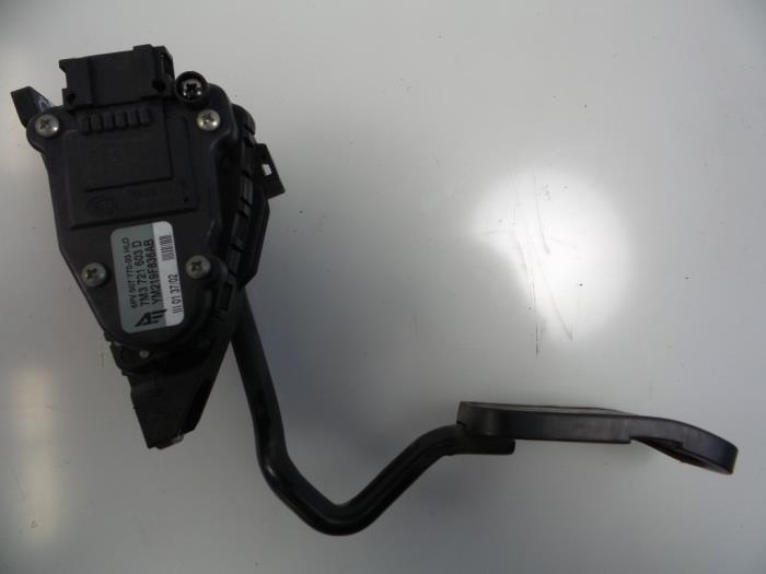 Begagnade Gaspedal Volkswagen Sharan (7M8/M9/M6) 1.9 TDI 115 Pris € 20,00 Marginaltabell erbjuds av Autobedrijf Broekhuis B.V.