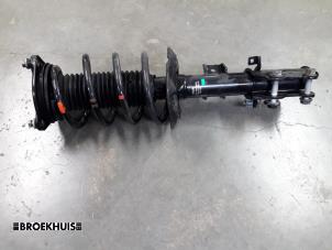 Used Front shock absorber rod, right Mercedes Vito (639.6) 2.2 113 CDI 16V Euro 5 Price € 84,70 Inclusive VAT offered by Autobedrijf Broekhuis B.V.