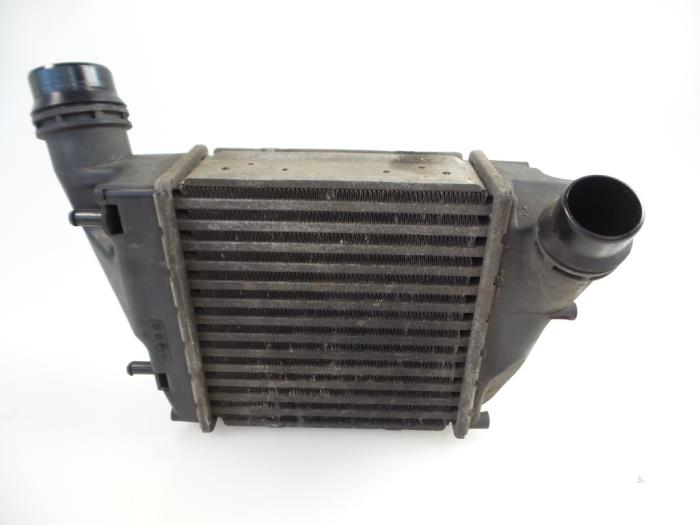 Usados Intercooler Renault Twingo II (CN) 1.5 dCi 90 FAP Precio € 40,00 Norma de margen ofrecido por Autobedrijf Broekhuis B.V.