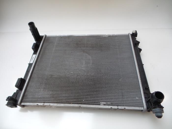 Used Radiator Lancia Ypsilon (312) 0.9 TwinAir 85 Price € 50,00 Margin scheme offered by Autobedrijf Broekhuis B.V.