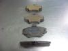 Klocek hamulcowy przód z Renault Twingo II (CN), 2007 / 2014 1.2 16V, Hatchback, 2Dr, Benzyna, 1.149cc, 56kW (76pk), FWD, D4F772; D4FJ7, 2007-03 / 2014-09, CN0A; CNAA; CNBA; CNCA 2010