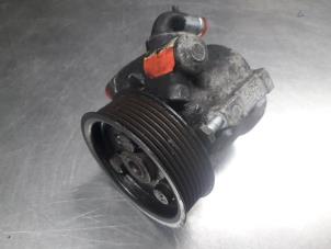 Used Power steering pump Iveco New Daily IV 35C14V, C14V/P, S14C, S14C/P, S14V, S14V/P Price € 60,00 Margin scheme offered by Autobedrijf Broekhuis B.V.