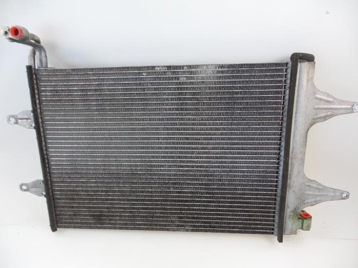 Begagnade AC-radiator Skoda Fabia II Combi 1.4i 16V Pris € 30,00 Marginaltabell erbjuds av Autobedrijf Broekhuis B.V.
