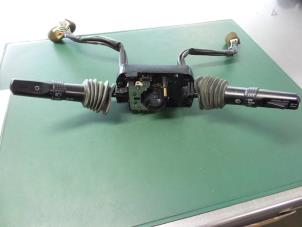 Used Steering column stalk Ssang Yong Musso 3.2 E32 24V Price € 30,00 Margin scheme offered by Autobedrijf Broekhuis B.V.