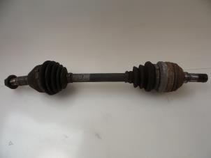 Used Front drive shaft, left Fiat Croma (194) 2.2 MPI 16V Price € 25,00 Margin scheme offered by Autobedrijf Broekhuis B.V.