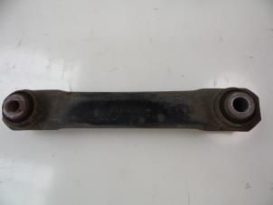 Used Rear wishbone, left Fiat Croma (194) 2.2 MPI 16V Price € 25,00 Margin scheme offered by Autobedrijf Broekhuis B.V.