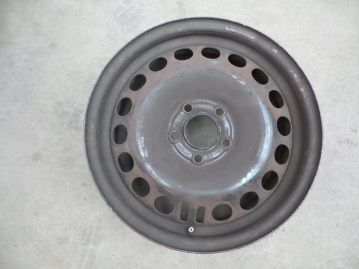 Używane Obrecz Fiat Croma (194) 2.2 MPI 16V Cena € 10,00 Procedura marży oferowane przez Autobedrijf Broekhuis B.V.