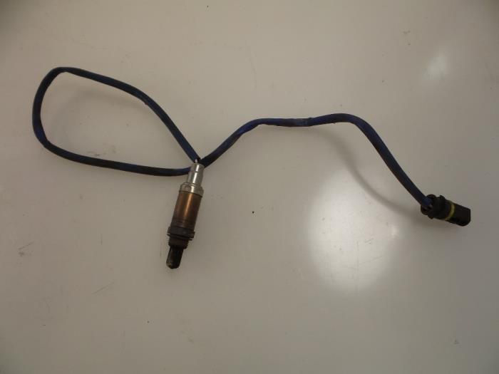 Usagé Sonde lambda Mercedes C Combi (S202) 2.4 C240T V6 18V Prix € 10,00 Règlement à la marge proposé par Autobedrijf Broekhuis B.V.