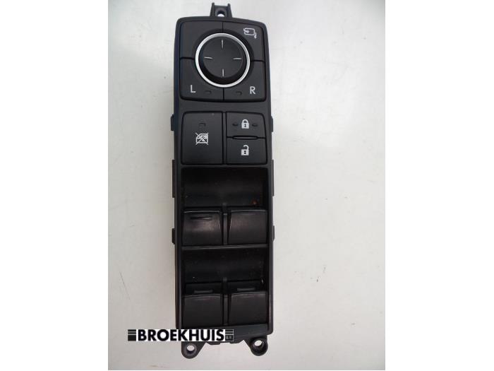 Electric window switch from a Lexus IS (E3) 300h 2.5 16V 2013