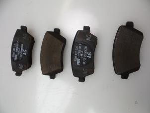 Used Front brake pad Renault Clio IV Estate/Grandtour (7R) 0.9 Energy TCE 12V Price € 20,00 Margin scheme offered by Autobedrijf Broekhuis B.V.