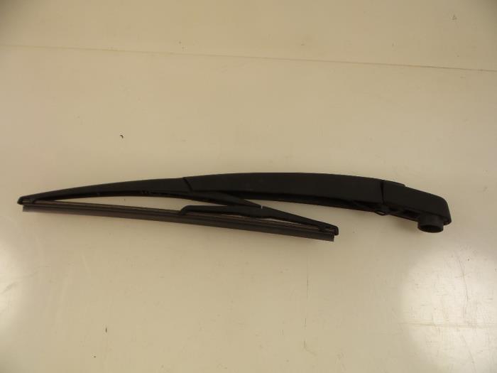 Citroen C3 Rear wiper arms stock