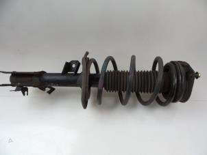 Used Front shock absorber rod, right Nissan Qashqai (J10) 2.0 16V Price € 70,00 Margin scheme offered by Autobedrijf Broekhuis B.V.