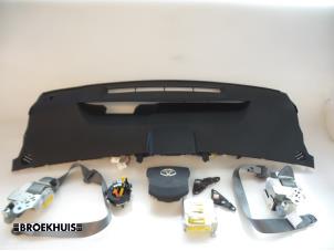 Used Airbag set + module Toyota Prius (NHW20) 1.5 16V Price € 125,00 Margin scheme offered by Autobedrijf Broekhuis B.V.