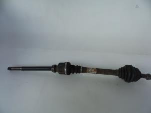 Used Front drive shaft, right Citroen C4 Picasso (UD/UE/UF) 1.6 HDi 16V 110 Price € 25,00 Margin scheme offered by Autobedrijf Broekhuis B.V.