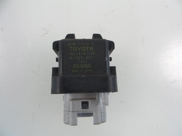Glow plug relay from a Toyota Corolla (E12) 1.4 D-4D 16V 2005