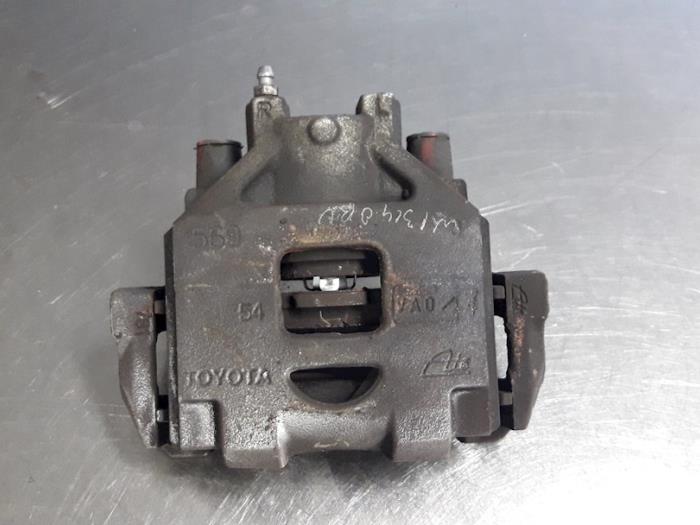 Gebrauchte Bremszange rechts vorne Toyota Yaris II (P9) 1.33 16V Dual VVT-I Preis € 15,00 Margenregelung angeboten von Autobedrijf Broekhuis B.V.