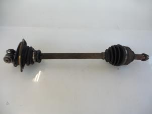 Used Front drive shaft, left Opel Vivaro 1.9 DI Price € 30,25 Inclusive VAT offered by Autobedrijf Broekhuis B.V.