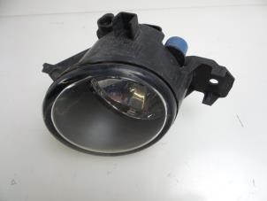 Used Fog light, front right Renault Clio III (BR/CR) 1.5 dCi 85 Price € 20,00 Margin scheme offered by Autobedrijf Broekhuis B.V.