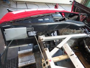 Używane Nadkole wewnetrzne Ferrari 360 Modena Spider 3.6 V8 40V Cena € 200,00 Procedura marży oferowane przez Autobedrijf Broekhuis B.V.