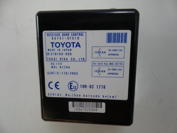 Module (divers) d'un Toyota Corolla Verso (R10/11) 1.6 16V VVT-i 2005