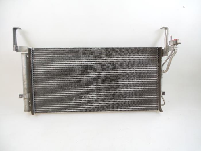 Begagnade AC-radiator Hyundai Santa Fe I 2.7 V6 24V 4x4 Autom. Pris € 20,00 Marginaltabell erbjuds av Autobedrijf Broekhuis B.V.