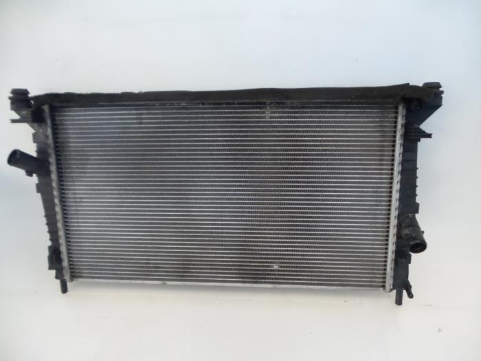 Used Radiator Ford Focus 2 1.6 16V Price € 25,00 Margin scheme offered by Autobedrijf Broekhuis B.V.
