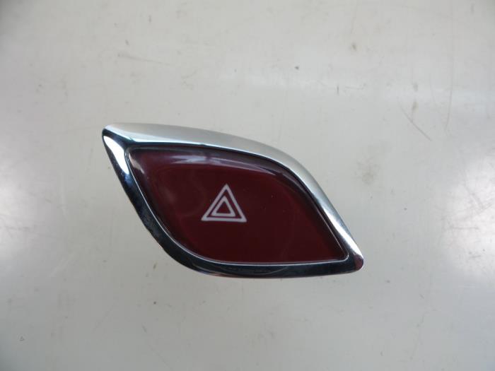 Bouton de warning d'un Citroën C3 (SC) 1.6 HDi 92 2013