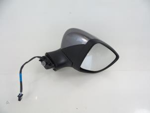 Used Wing mirror, right Renault Clio IV Estate/Grandtour (7R) 1.5 Energy dCi 90 FAP Price € 40,00 Margin scheme offered by Autobedrijf Broekhuis B.V.