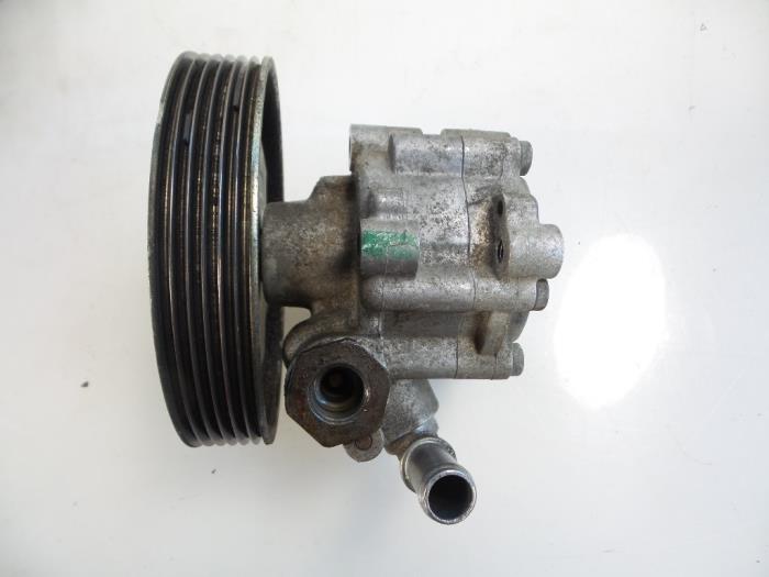 Usagé Pompe de direction Citroen C5 I Berline (DC) 2.0 HDi 110 Prix € 25,00 Règlement à la marge proposé par Autobedrijf Broekhuis B.V.
