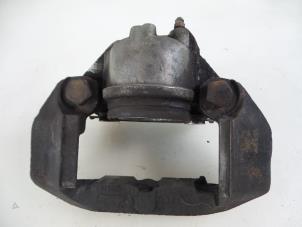 Used Front brake calliper, left Peugeot 106 II 1.5 XNd,XRd,Sketch Price € 15,00 Margin scheme offered by Autobedrijf Broekhuis B.V.