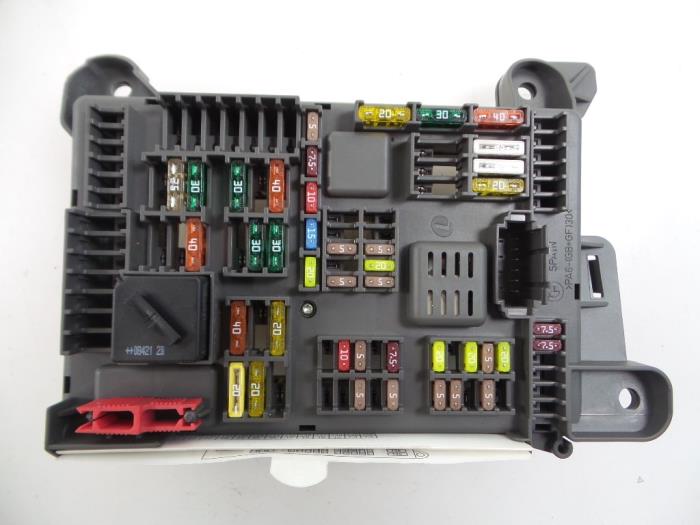Fuse box from a BMW X6 (E71/72) xDrive35d 3.0 24V 2009