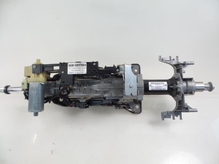 Steering column from a BMW X6 (E71/72) xDrive35d 3.0 24V 2009