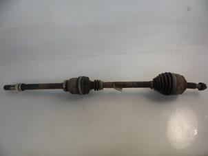 Used Front drive shaft, right Renault Espace (JK) 2.0 dCi 16V 175 FAP Price € 25,00 Margin scheme offered by Autobedrijf Broekhuis B.V.