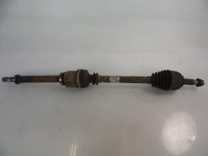 Used Front drive shaft, right Renault Grand Scénic II (JM) 1.5 dCi 105 Price € 25,00 Margin scheme offered by Autobedrijf Broekhuis B.V.