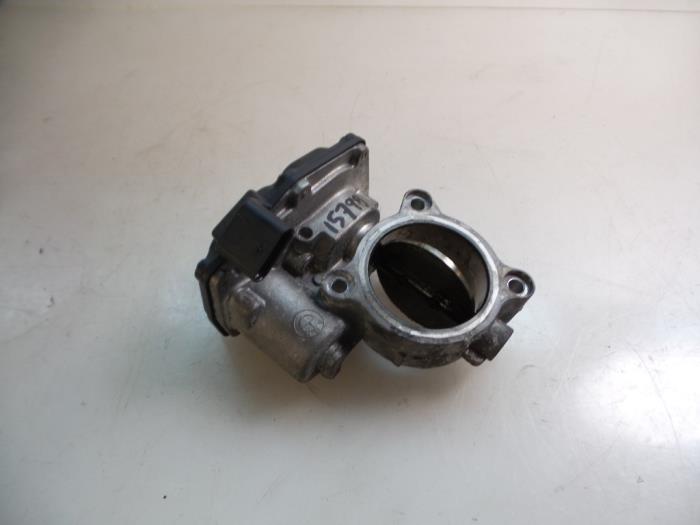 Usagé Boitier papillon BMW 1 serie (F20) 118d 2.0 16V Prix € 25,00 Règlement à la marge proposé par Autobedrijf Broekhuis B.V.