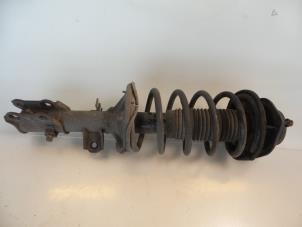 Used Front shock absorber rod, right Hyundai Getz 1.3i 12V Price € 40,00 Margin scheme offered by Autobedrijf Broekhuis B.V.